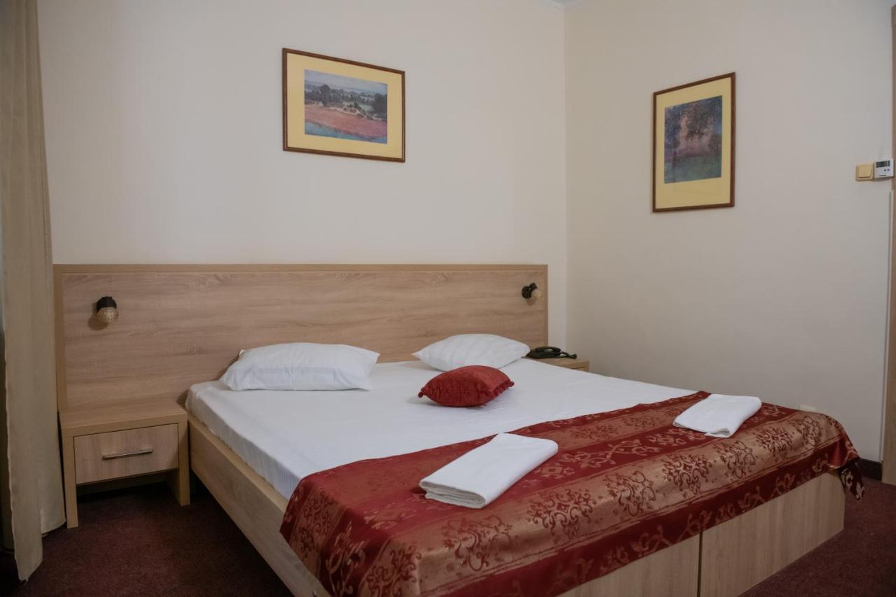 Hotel Panoramic Râmnicu Vâlcea المظهر الخارجي الصورة