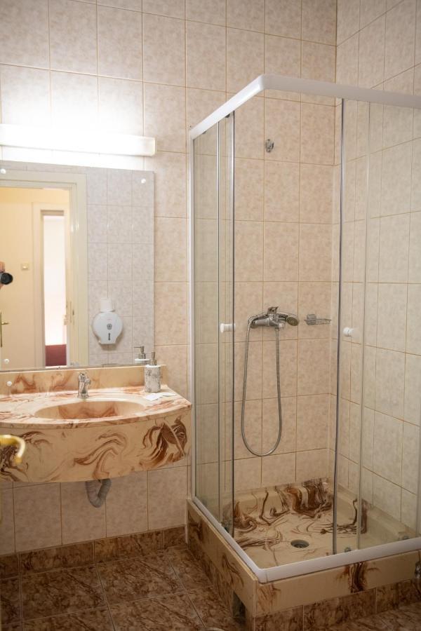 Hotel Panoramic Râmnicu Vâlcea المظهر الخارجي الصورة