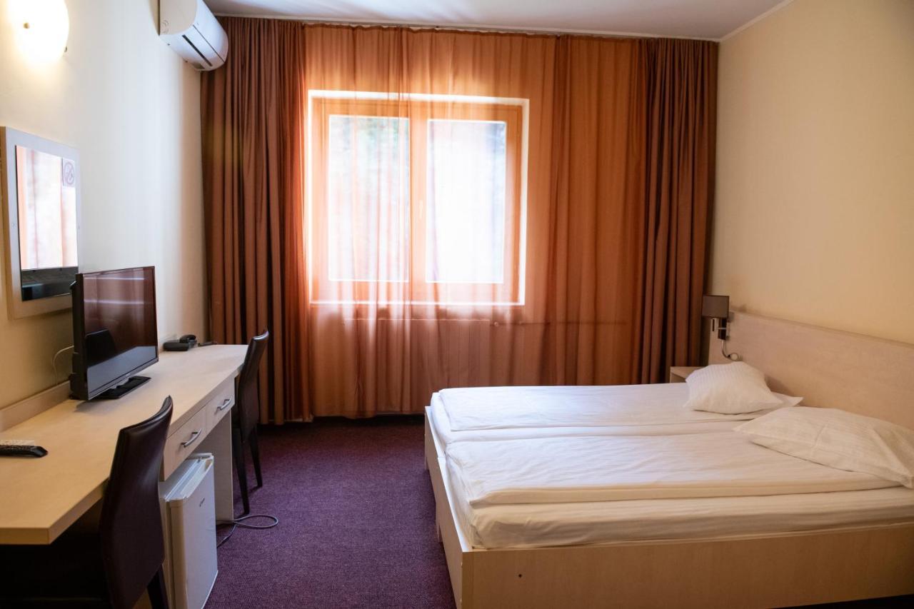Hotel Panoramic Râmnicu Vâlcea المظهر الخارجي الصورة